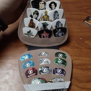 Guitar Picks Holder Case for Acoustic Electric Pouch Box Lanyard (Case Only)